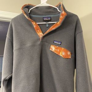 Patagonia size small quarter zip